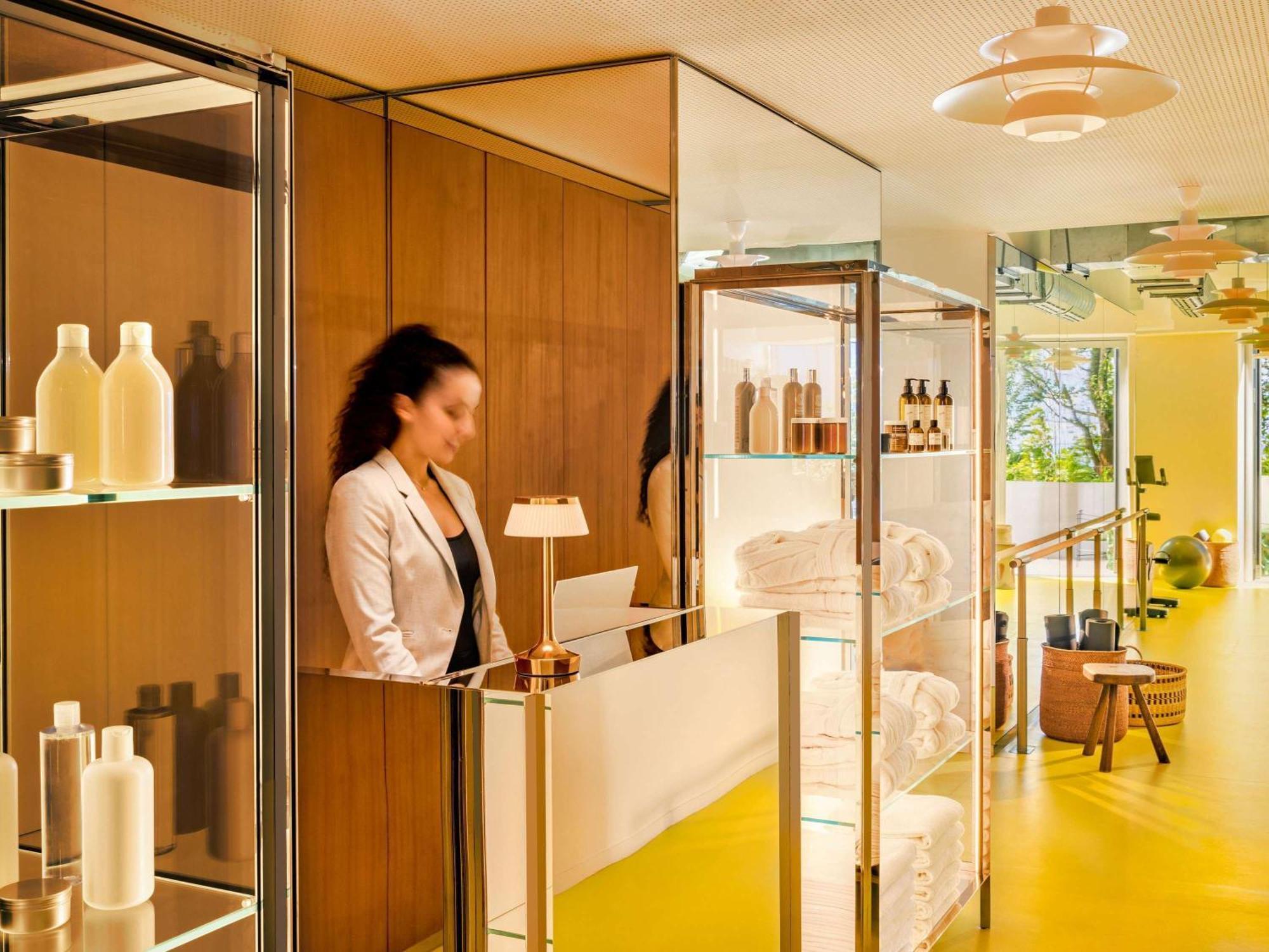 Too Hotel & Spa Paris - Mgallery Collection ปารีส ภายนอก รูปภาพ