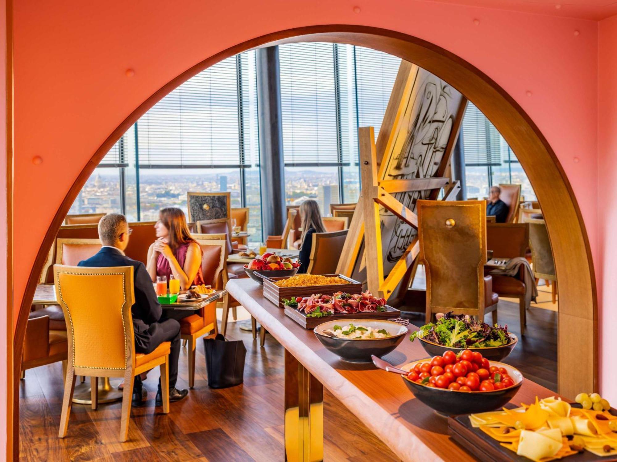 Too Hotel & Spa Paris - Mgallery Collection ปารีส ภายนอก รูปภาพ