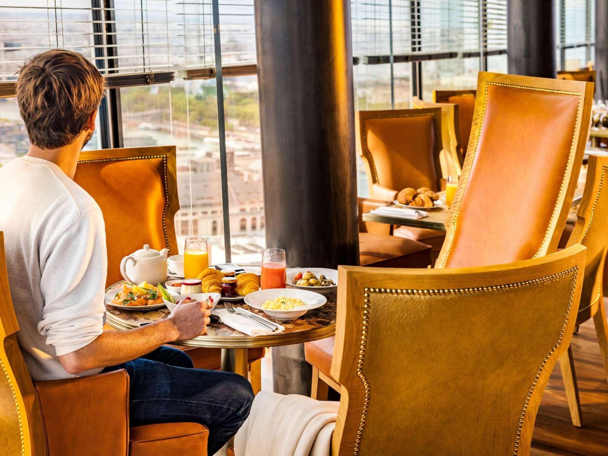 Too Hotel & Spa Paris - Mgallery Collection ปารีส ภายนอก รูปภาพ